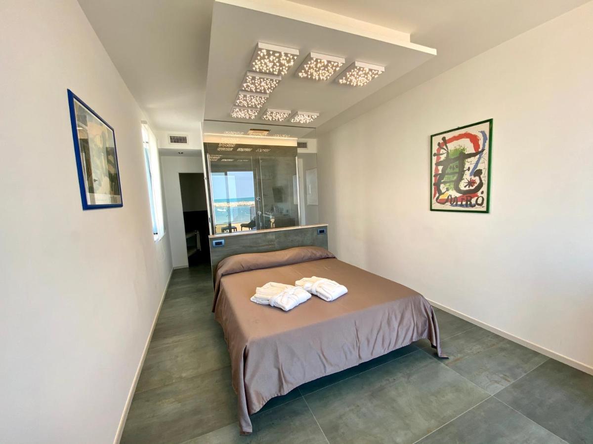 Marina Bay Suites Peschici Eksteriør billede