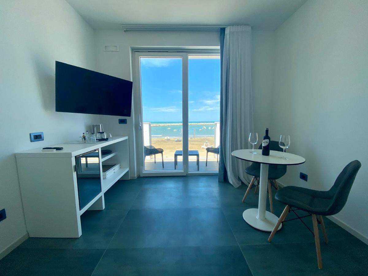 Marina Bay Suites Peschici Eksteriør billede