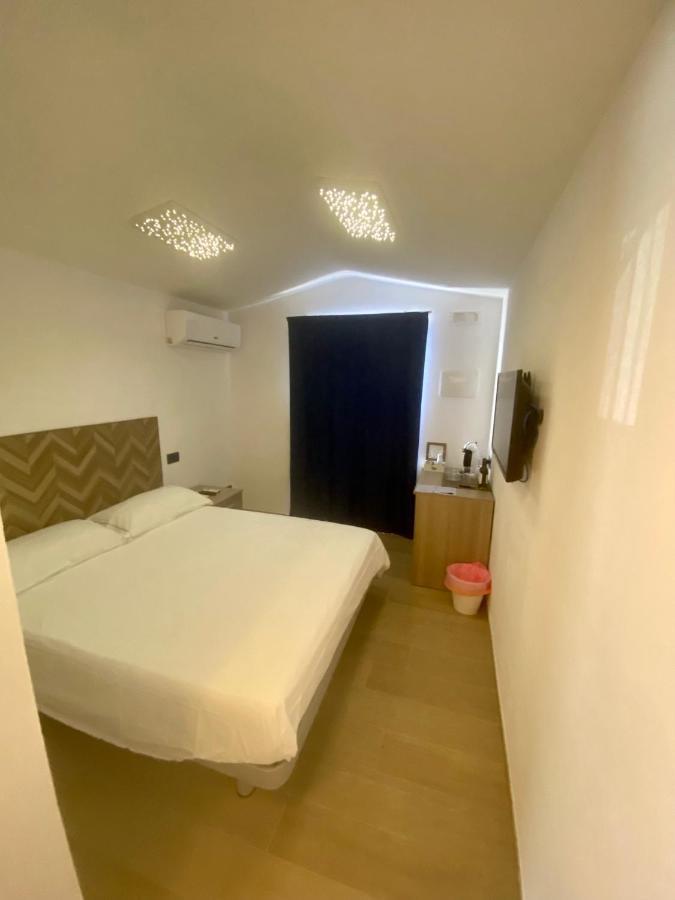 Marina Bay Suites Peschici Eksteriør billede